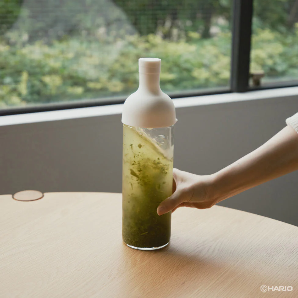 Hario Cold Brew Tea Filter in Bottle (White) 750ml - Image 2