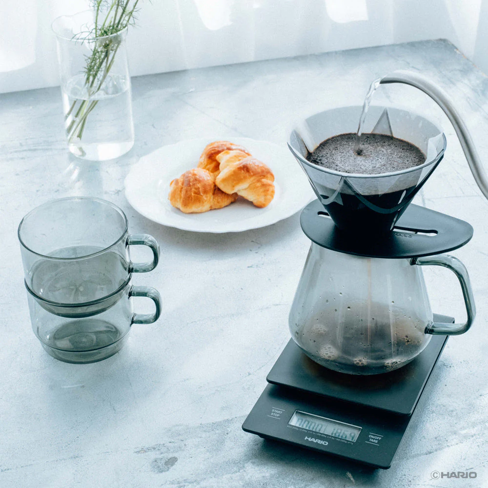 Hario Colors Tea & Coffee Server - 600ml (Grey) - Image 3