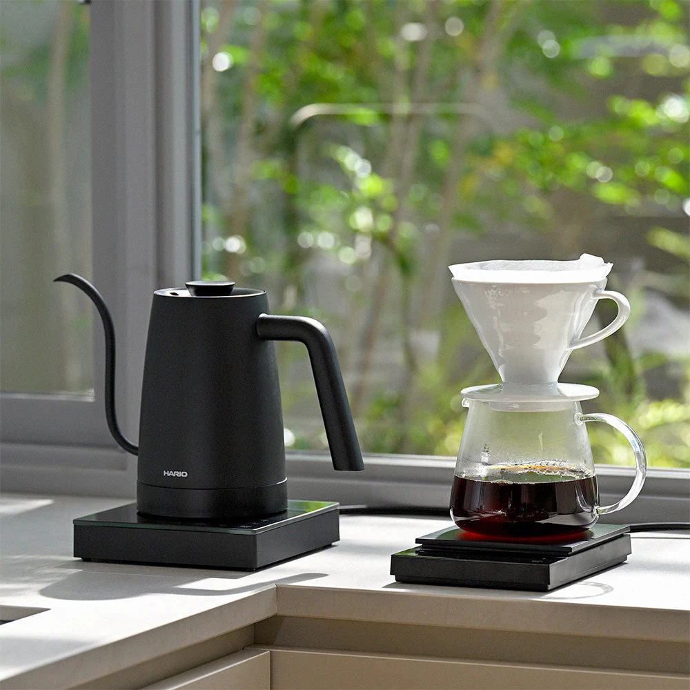 Hario Lyra Electric Coffee Drip Kettle (800ml) - Black - Image 6