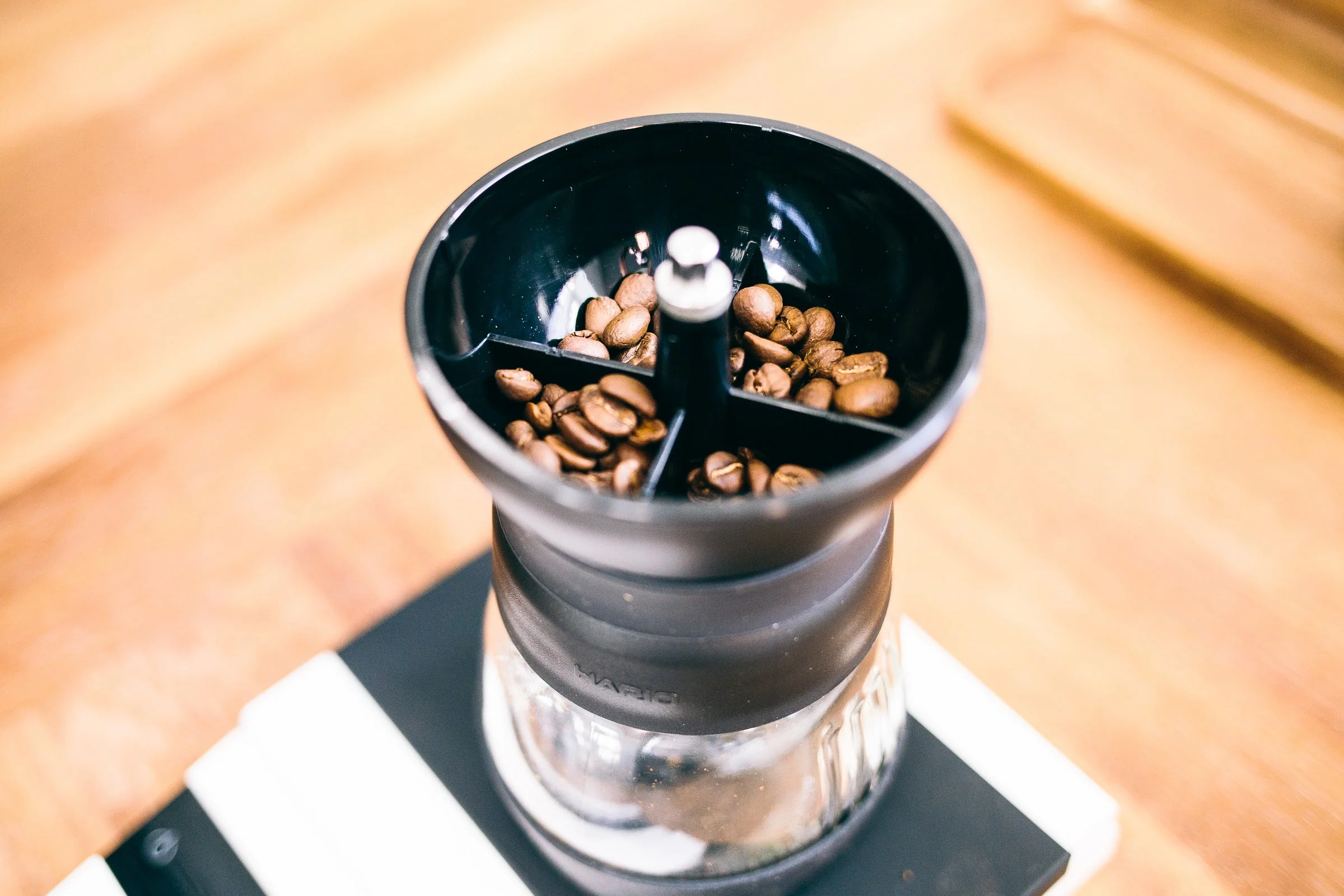 Hario Skerton Pro Ceramic Coffee Grinder - Image 4